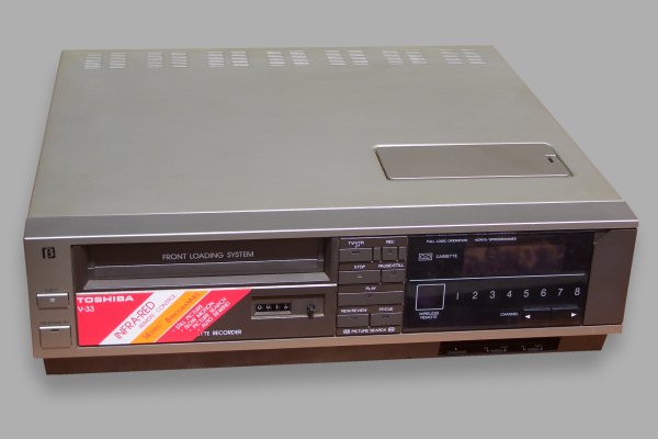 Betamax model V-33