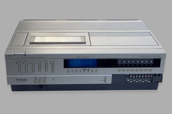 Betamax model VCR-2000