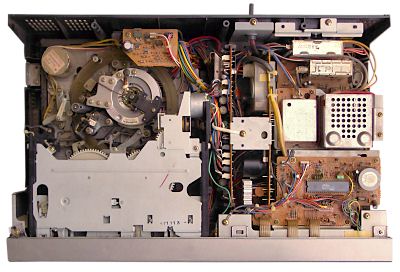 V-9600 Toshiba Betamax inside view
